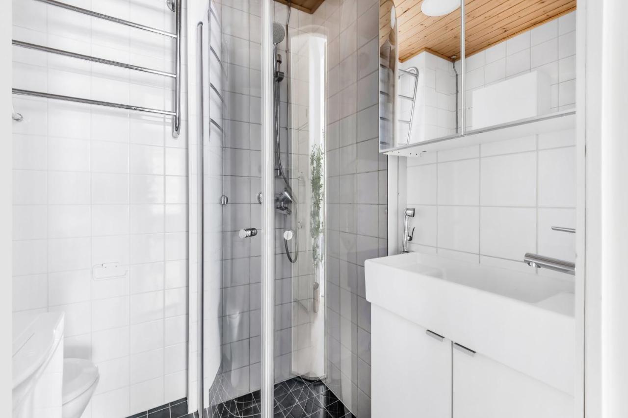 Wehost Modern Scandinavian Studio In Trendy Kallio Helsinki Bagian luar foto